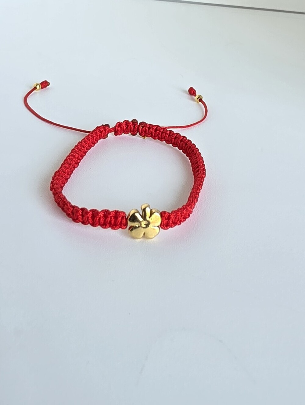 Handmade Red String Clover Bracelet Adjustable Lucky Charm Gold Tone Unisex